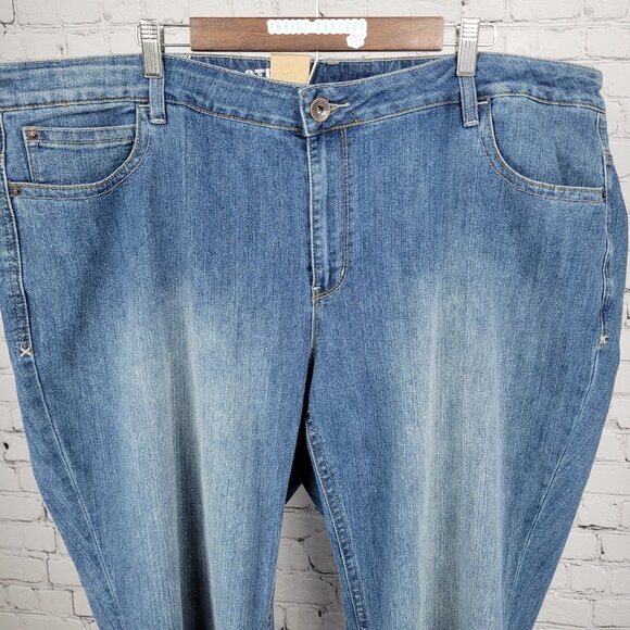 DKNY Jeans Blue Denim Spring Street Jean Mid Rise Flare 28WR (46x33) - Picture 5 of 13